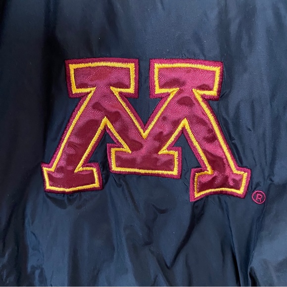 GIII windbreaker - Minnesota Gophers - Picture 6 of 8